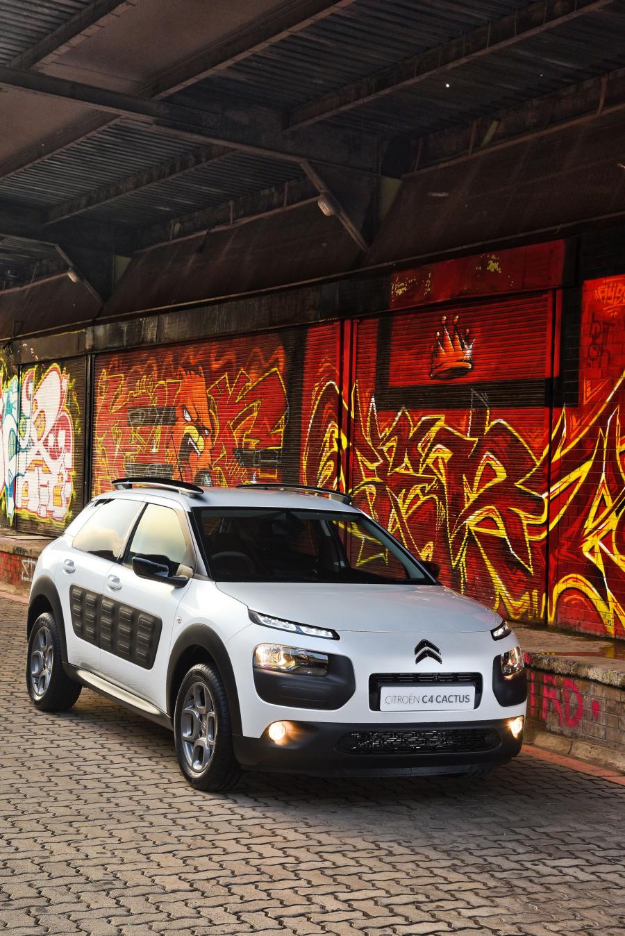  Citroen C4 Cactus 2015 года  (ZA) (фото 11 из 19)